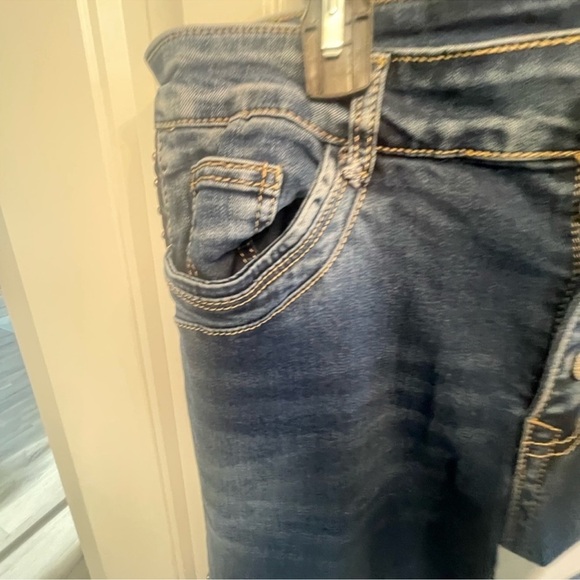 JEWELLY DENIM JEANS W STUDS down seam!!! These are boutique quality!! L stretch - Picture 5 of 11